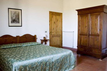 Tenuta Di Colle Alberti Agriturismo