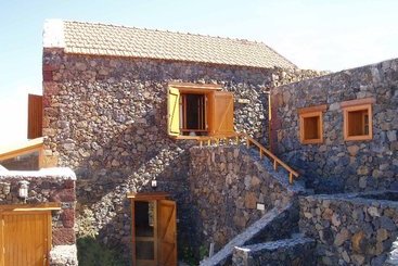 Casas Rurales Los Almendreros/los Perales