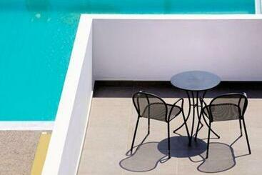 هتل Apolis Beachscape