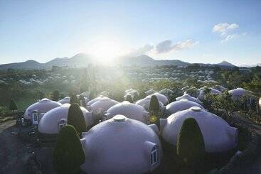 هتل Aso Farm Land