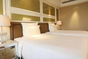 هتل Shenzhen Baolilai International