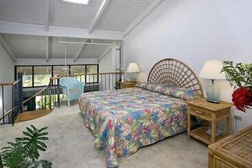 هتل Club St. Croix Beach And Tennis Resort