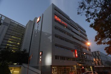 هتل Ibis Lisboa Parque Das Nações