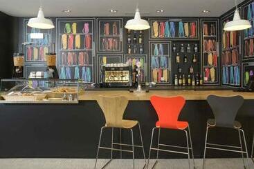 هتل Ibis Lisboa Parque Das Nações