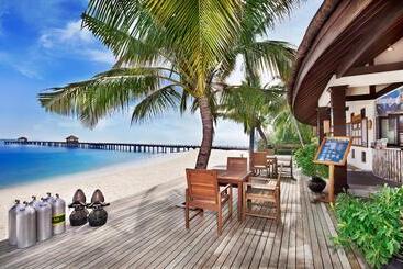 هتل Ja Manafaru, Maldives