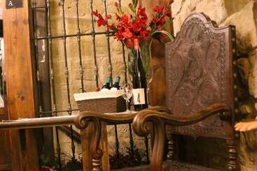 هتل Posada Abadia De Sietamo