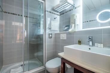 هتل Hôtel 85 Saint Honore