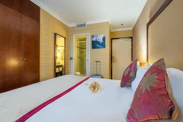 هتل Hôtel 85 Saint Honore