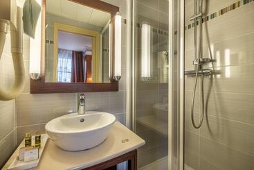 هتل Hôtel 85 Saint Honore