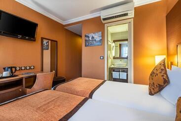 هتل Hôtel 85 Saint Honore