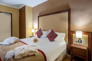 هتل Hôtel 85 Saint Honore