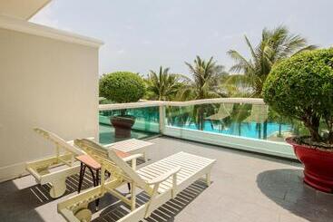 هتل Sea Links Beach