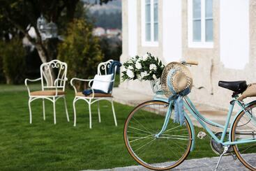هتل Solar Egas Moniz Charming House & Local Experiences