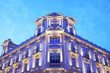 Urso Hotel & Spa, A Small Luxury Hotel Of The World