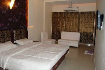 Purohit S Hotel Raj