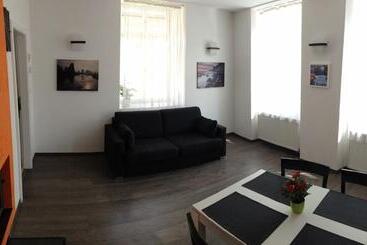 Agnes   Apartments