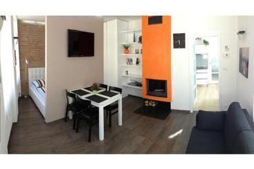 Agnes   Apartments