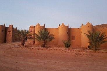 旅馆 Auberge Camping Oasis El Mharech