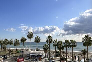 Beatriz Charming Hostal