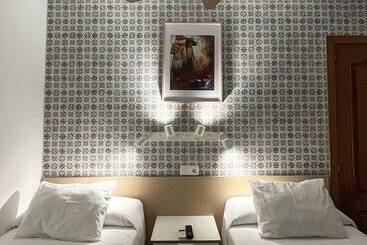 Beatriz Charming Hostal