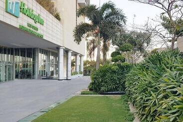 Hotel Holiday Inn New Delhi International Airport, An Ihg