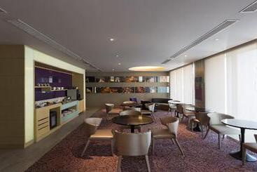 Hotel Holiday Inn New Delhi International Airport, An Ihg
