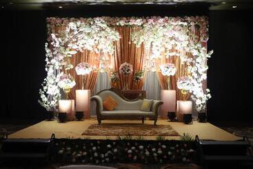 Hotel Holiday Inn New Delhi International Airport, An Ihg