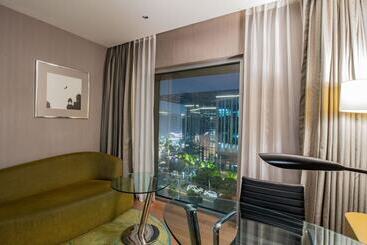 Hotel Holiday Inn New Delhi International Airport, An Ihg