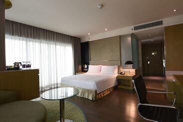Hotel Holiday Inn New Delhi International Airport, An Ihg
