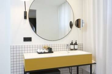 هتل Lo Schwabing