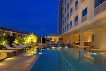 هتل Park Inn By Radisson Davao