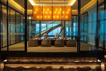 هتل Renaissance Huizhou