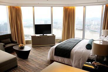 هتل Renaissance Huizhou