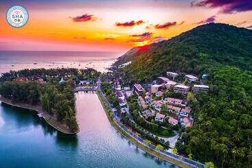 هتل Sunsuri Phuket   Sha Plus