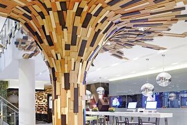 Novotel London Brentford