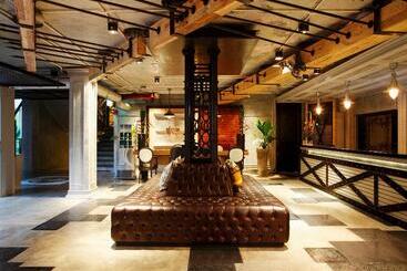 Pattaya Modus Beachfront Resort