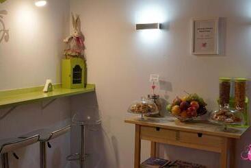 Pension Aliciazzz Bed And Breakfast Bilbao