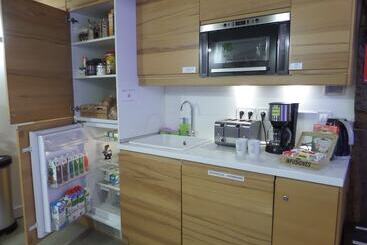 Pension Aliciazzz Bed And Breakfast Bilbao