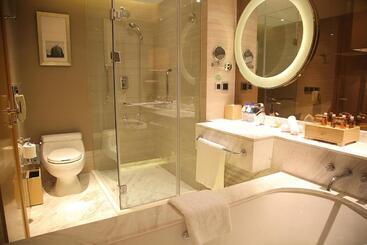 Shanghai Hongqiao Airport Hotel Air China