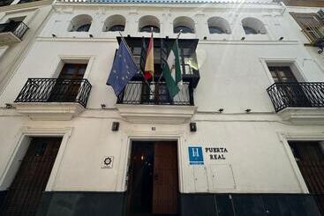 مسافرخانه Boutique Puerta Real