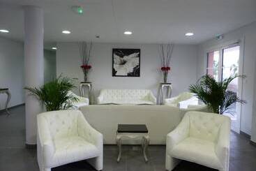 هتل Adonis La Baule