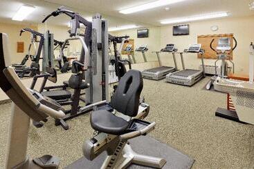 هتل Candlewood Suites Reading, An Ihg