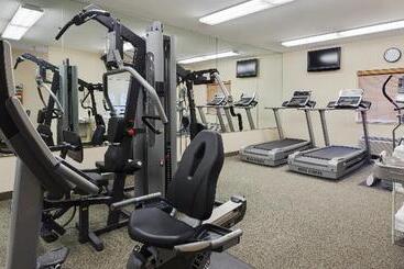 هتل Candlewood Suites Reading, An Ihg