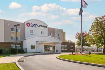 هتل Candlewood Suites Reading, An Ihg