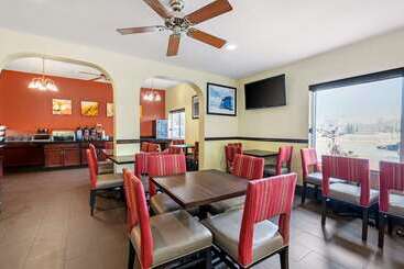 هتل Comfort Inn Kissimmee-Lake Buena Vista South