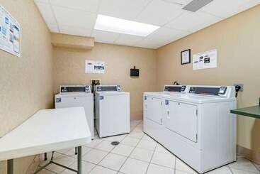 هتل Comfort Inn Kissimmee-Lake Buena Vista South