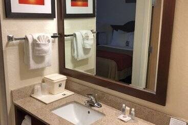 هتل Comfort Inn Kissimmee-Lake Buena Vista South