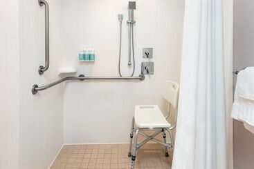 هتل Courtyard By Marriott Buffalo Downtown/canalside