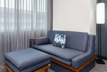 هتل Courtyard By Marriott Buffalo Downtown/canalside