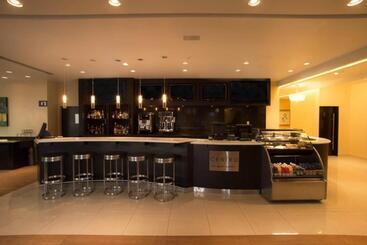 هتل Courtyard Toluca Tollocan
